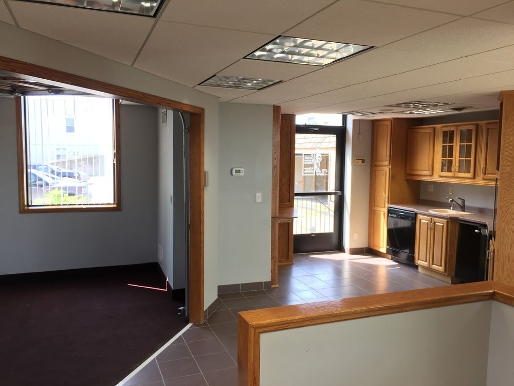 2040 N Ferry St, Anoka, MN 55303
